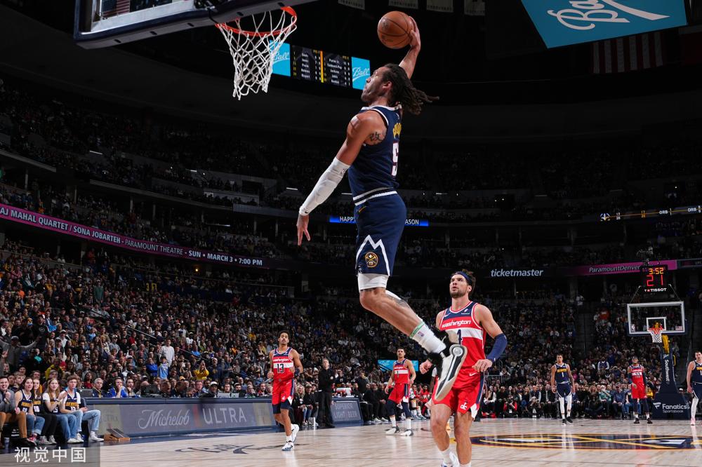 各地的记者 各地的记者