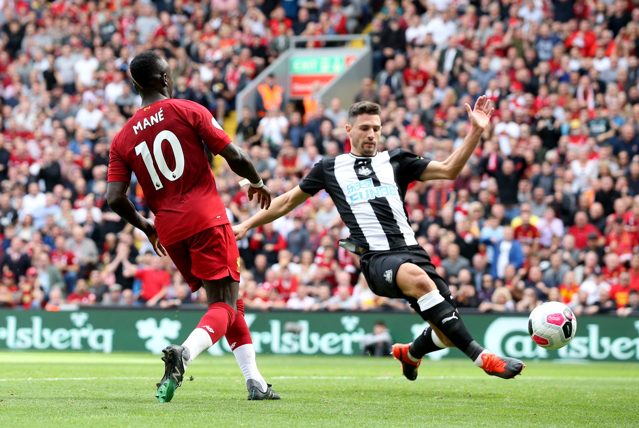 并在国际舞 并在国际舞