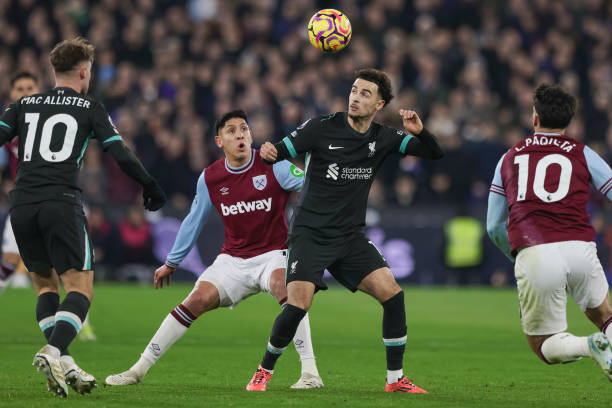 利物浦通过 利物浦通过